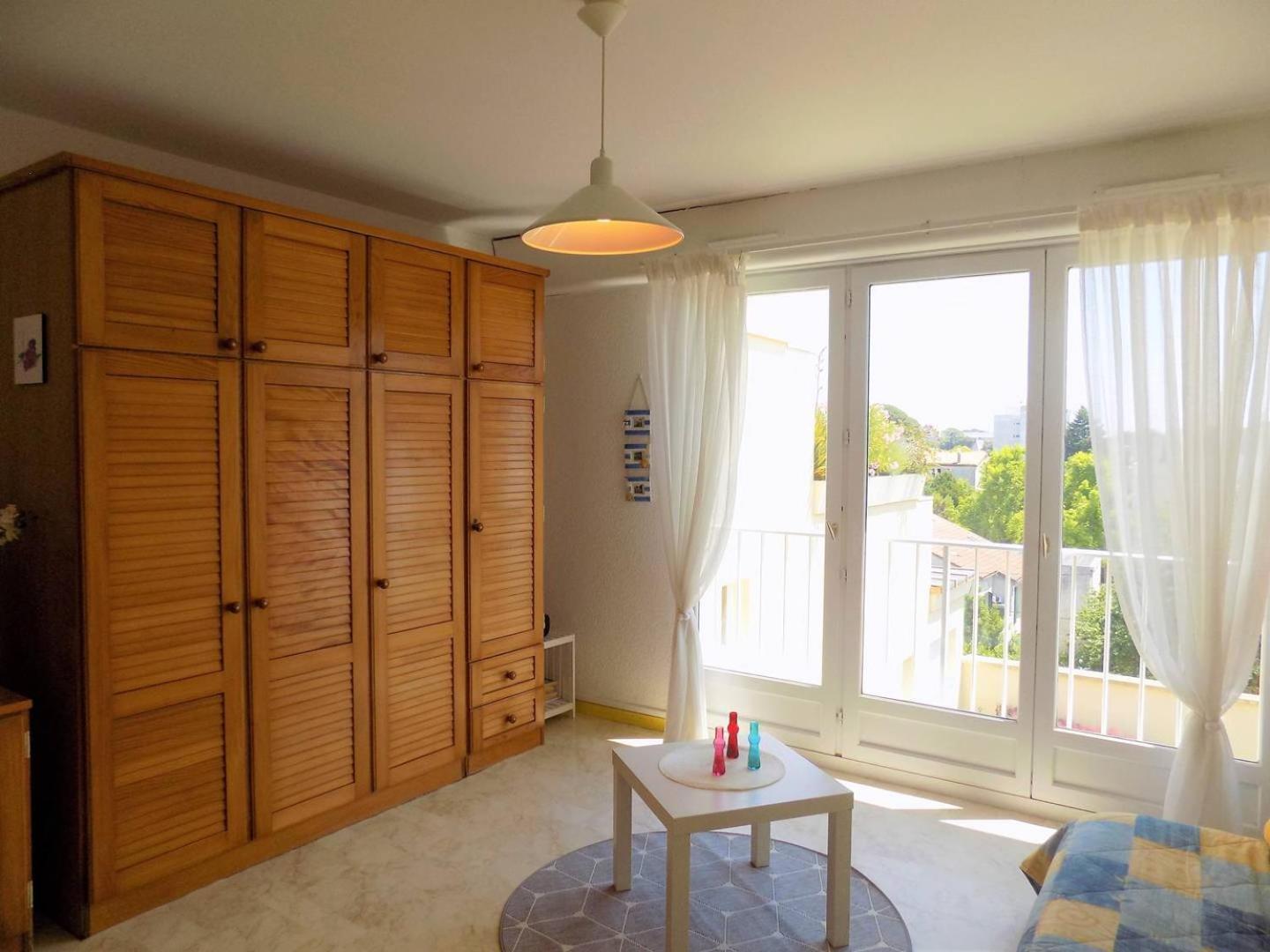 Royan - Studio Lumineux Au Calme - 30M De La Plage - Quartier Du Parc Екстер'єр фото